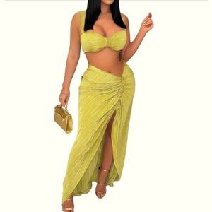 Never Worn- Elegant Green Ruched Skirt